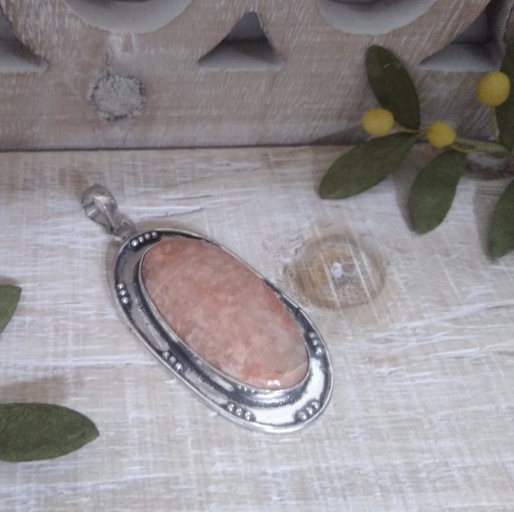 RHODOCHROSITE OVAL SILVER STONE PENDANT NWOT - Picture 3 of 7
